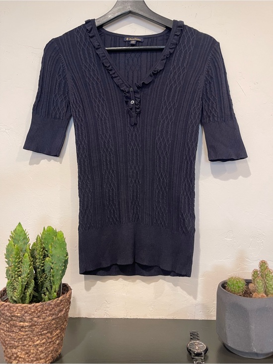 Brooks Brothers Sweaters - Brooks Brothers Navy Ruffle V‑Neck Knit Top